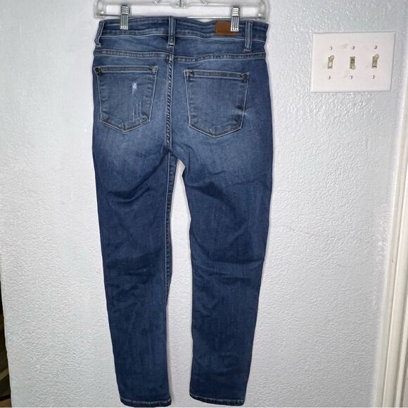 Judy Blue Skinny Fit Distressed Light Blue Women  Bodycon Jeans Sz  5/57 - Picture 3 of 11